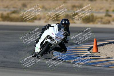 media/Jan-09-2022-SoCal Trackdays (Sun) [[2b1fec8404]]/Turn 11 (935am)/